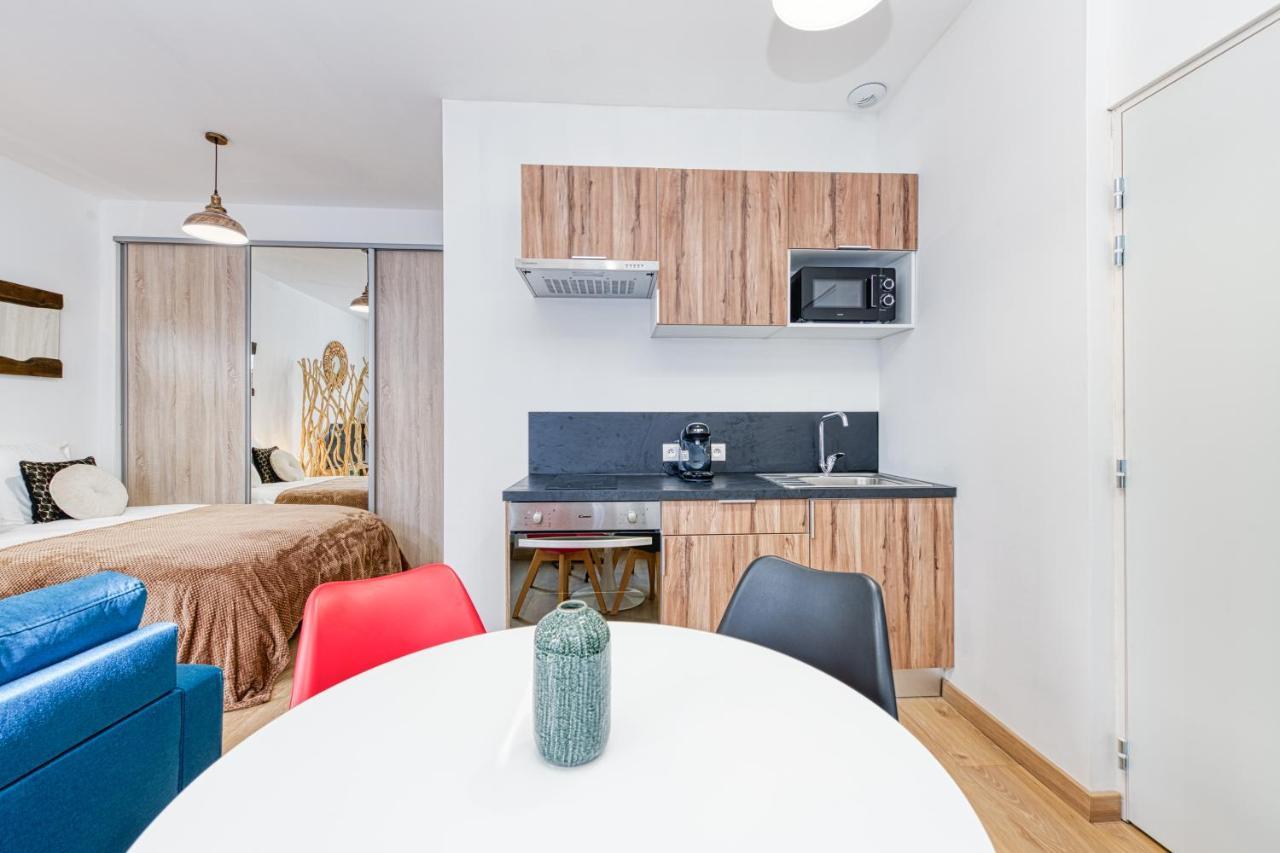 Meuble Classe 3 Etoiles Au Pied Des Thermes Allevard Exterior foto